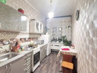 Большая удобная кухня