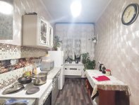 На кухне выравнены стены и потолок