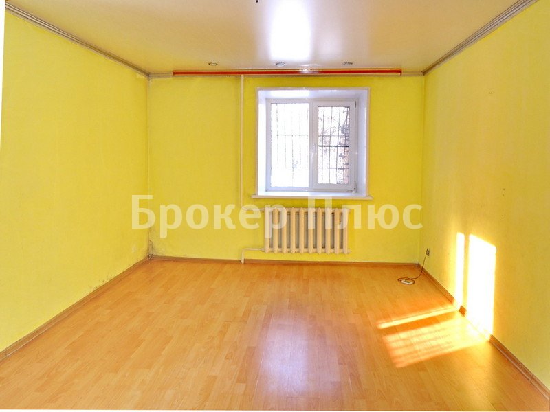 Сдаю 1-к. квартиру, 30 м². Кызыл, Центр, Кочетова, 143