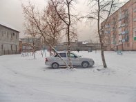 двор