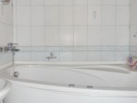 Ванна джакузи