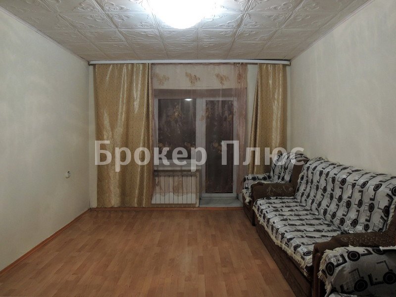 Сдаю 4-к. квартиру, 72 м². Кызыл, Гора, Декабристов, 8