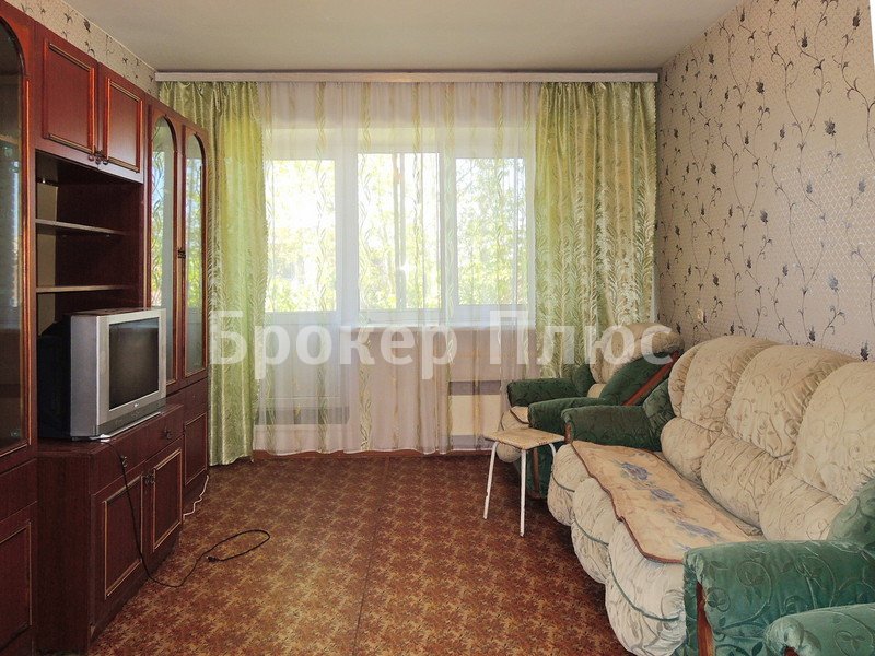 Сдаю 3-к. квартиру, 68 м². Кызыл, Правый берег, Правобережная, 42