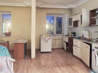 Большая кухня