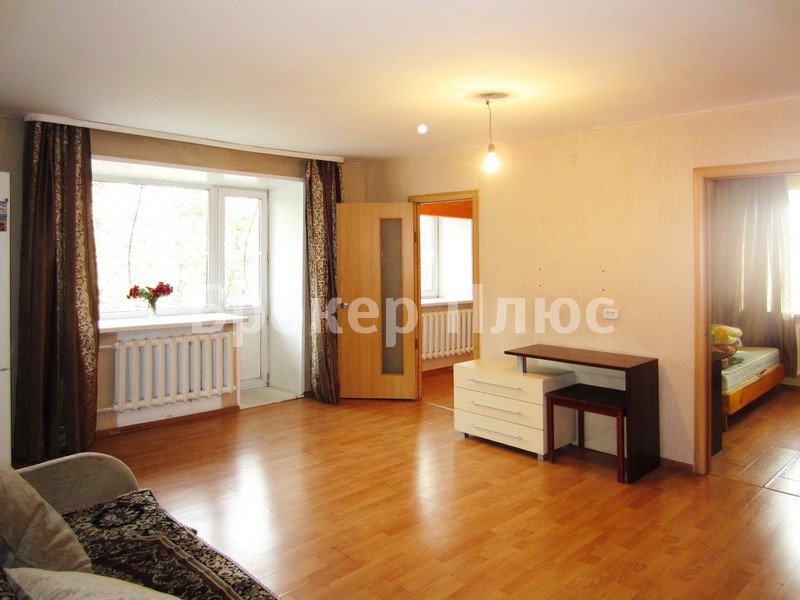 Сдаю 4-к. квартиру, 74 м². Кызыл, Центр, Красноармейская, 170