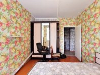 Комната со стороны окна