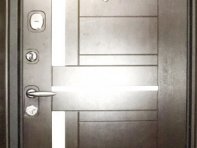 Современная входная дверь