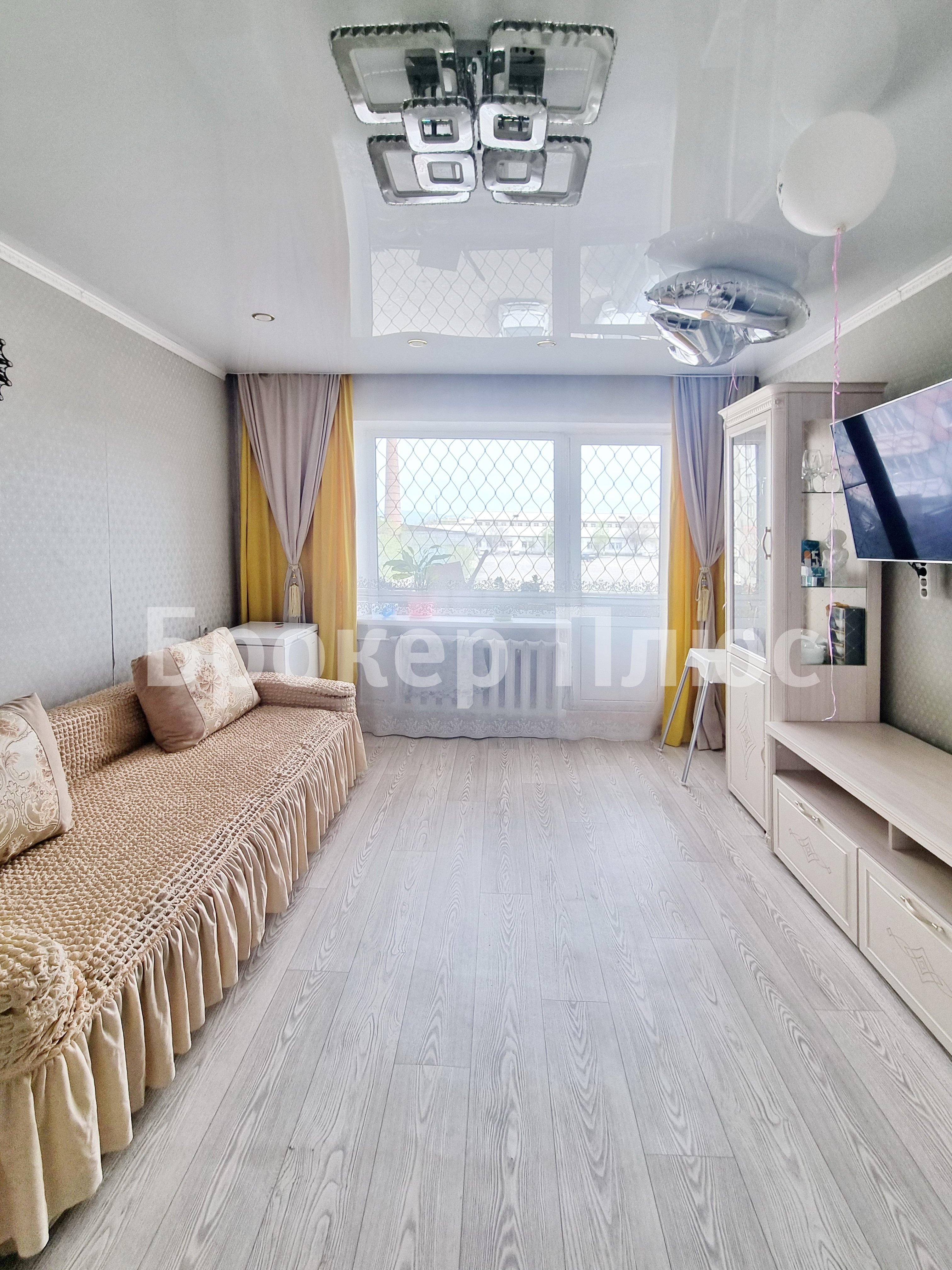 Продаю 3-к. квартиру, 61 м². Кызыл, Ооржака Лопсанчапа, 13