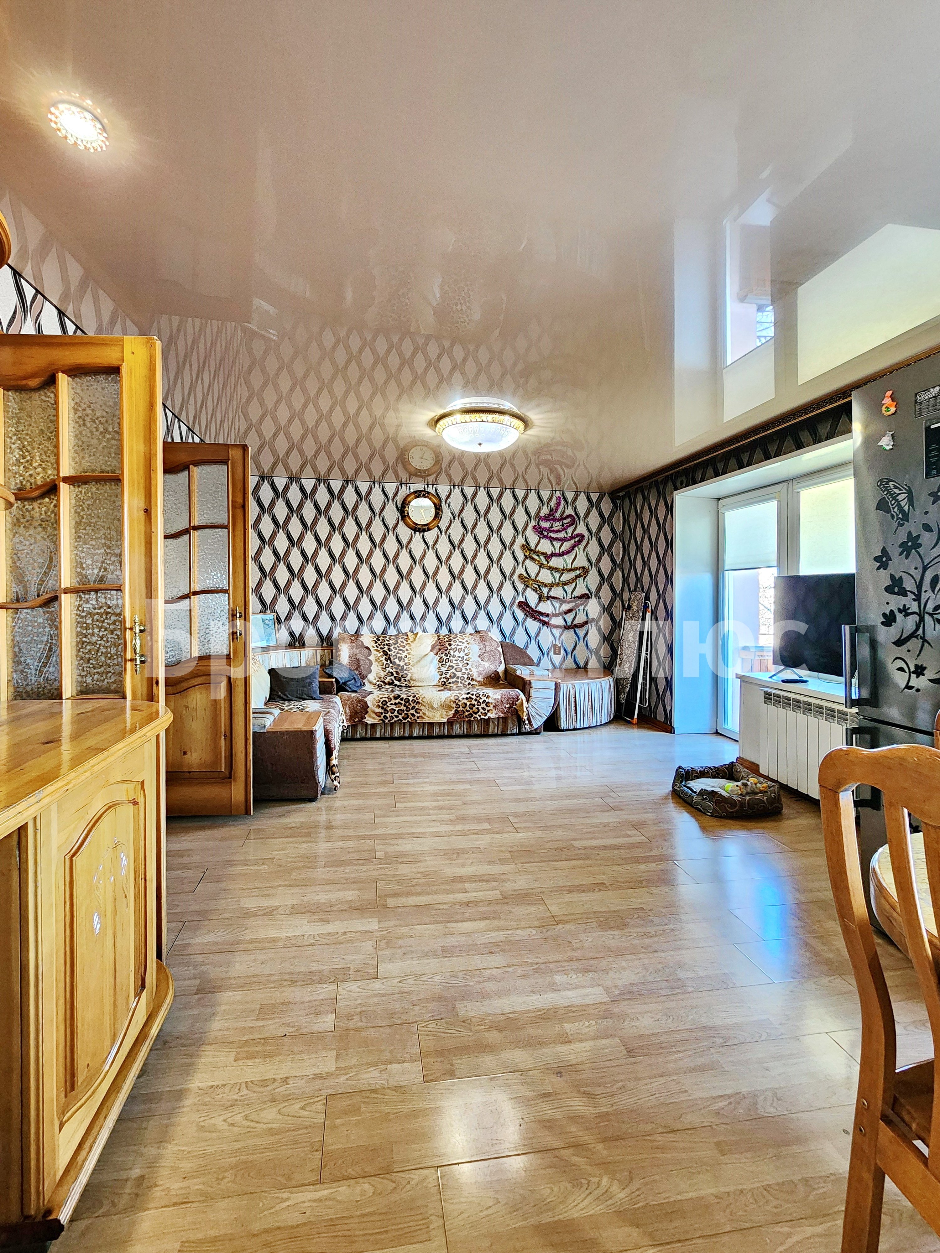 Продаю 3-к. квартиру, 64.2 м². Кызыл, Ооржака Лопсанчапа, 17