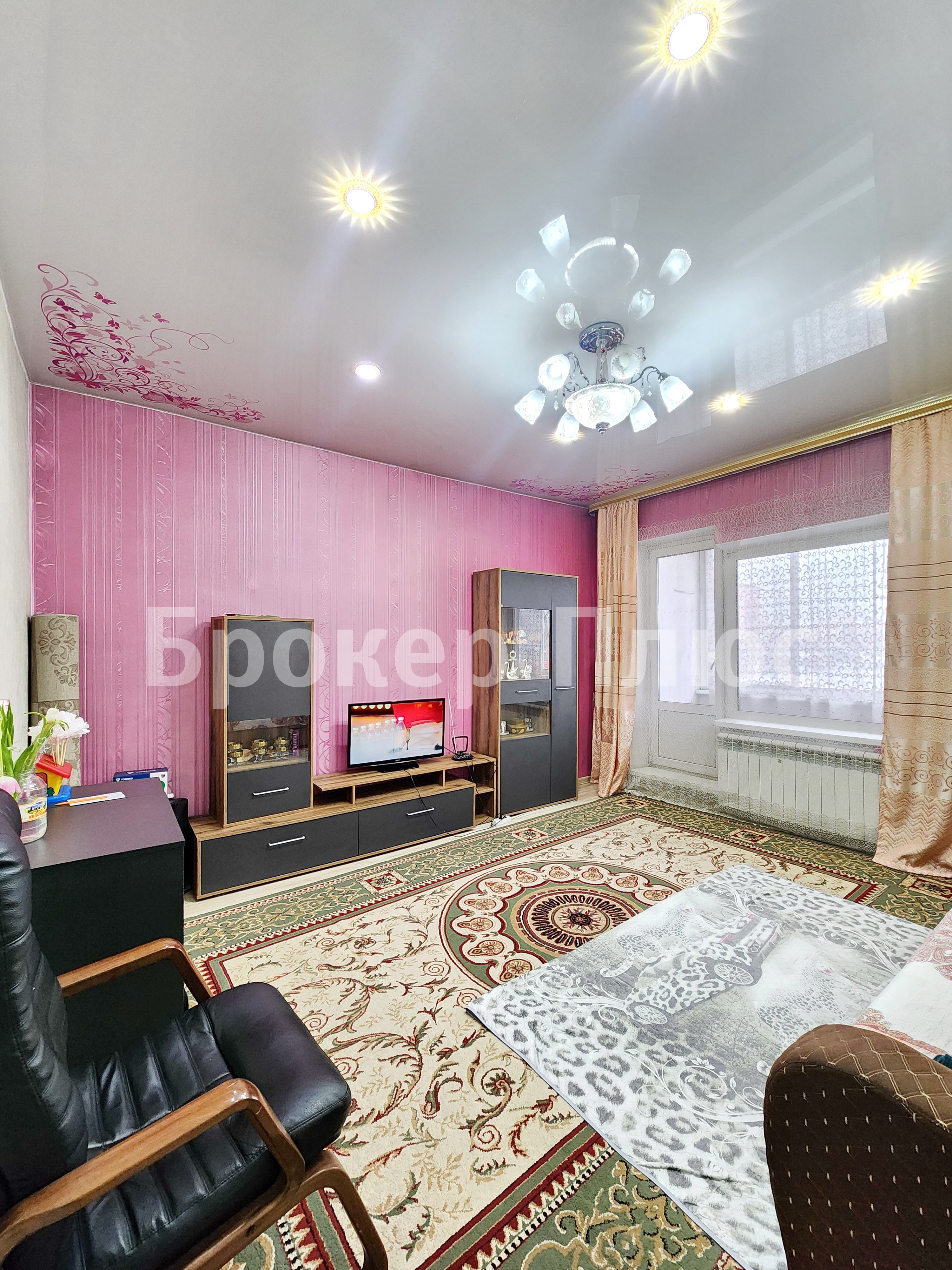 Продаю 3-к. квартиру, 68.9 м². Кызыл, Ооржака Лопсанчапа, 39