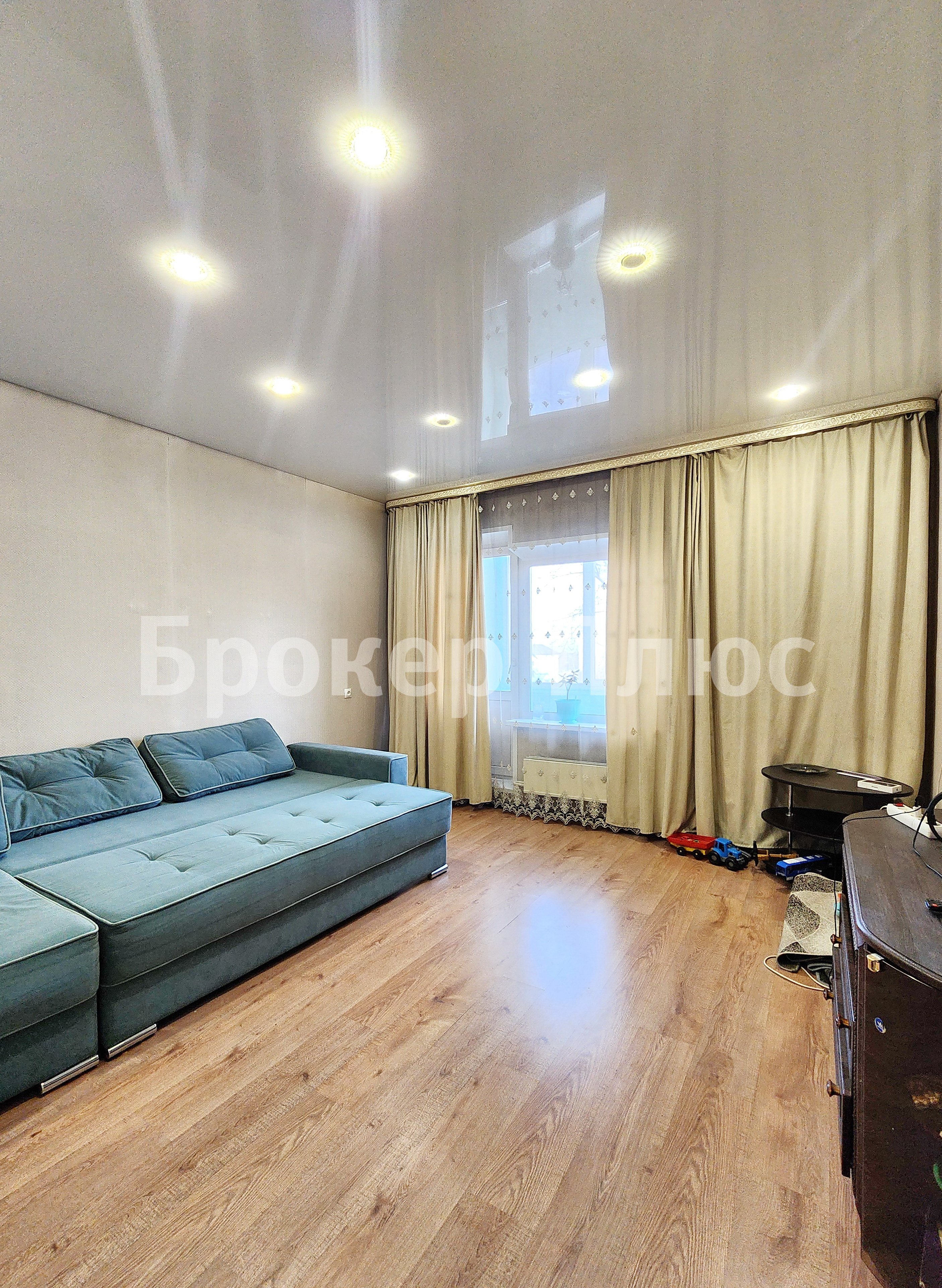 Продаю 3-к. квартиру, 68.9 м². Кызыл, Ооржака Лопсанчапа, 39