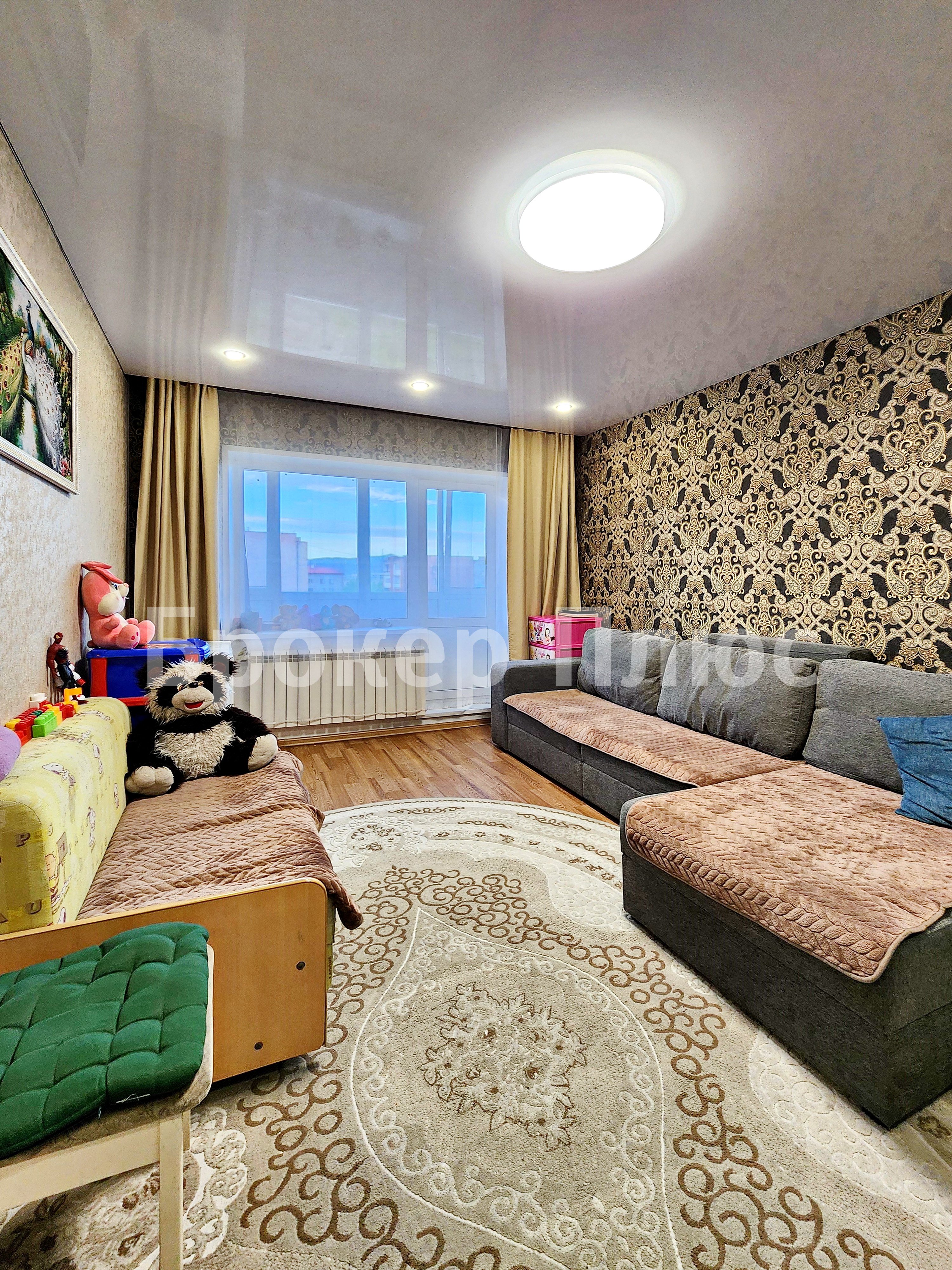 Продаю 4-к. квартиру, 72 м². Кызыл, Московская, 104