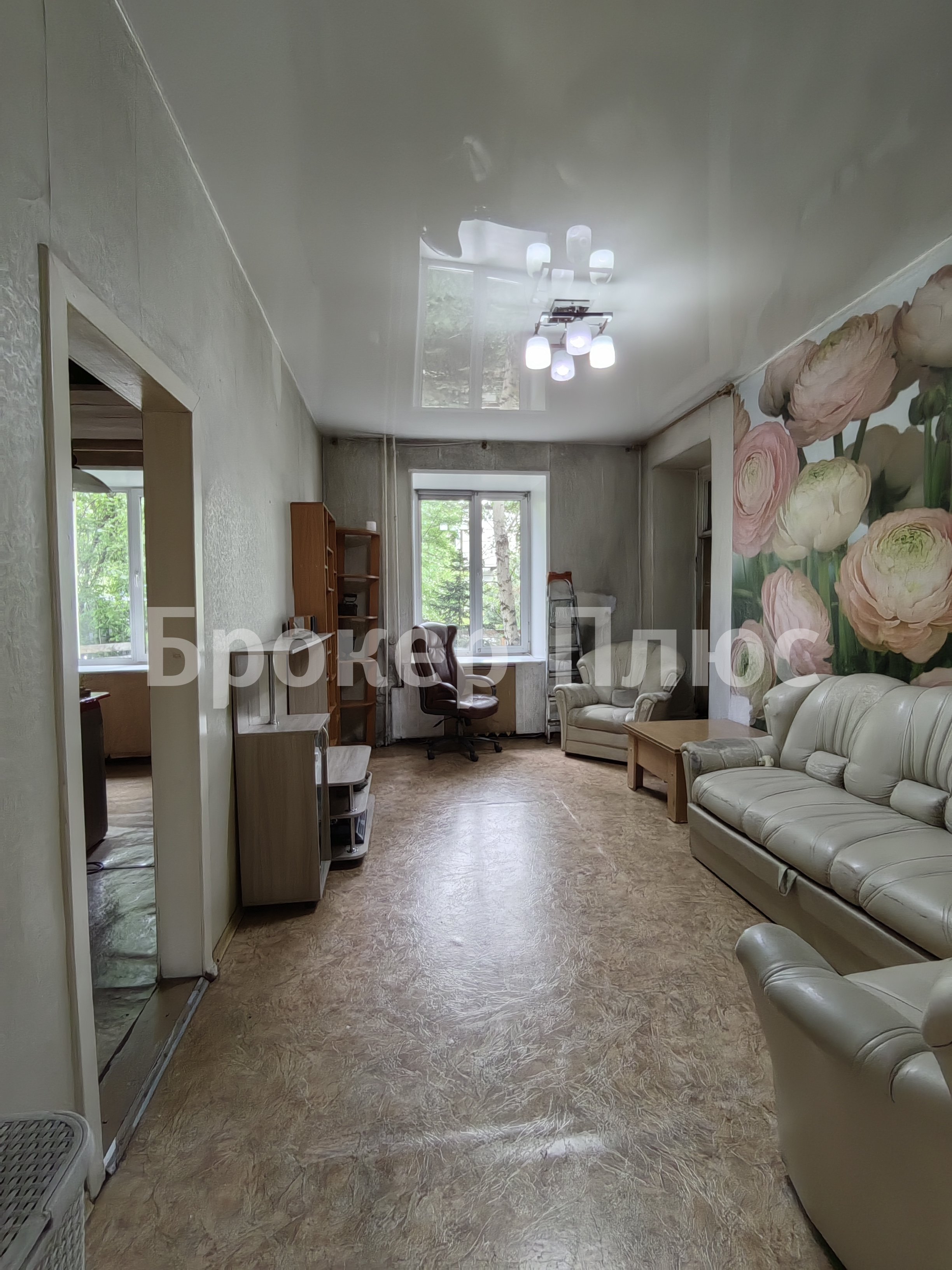 Продаю 4-к. квартиру, 70 м². Кызыл, Центр, Красных Партизан, 15