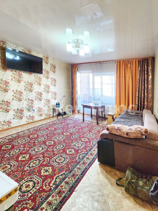 Продаю 3-к. квартиру, 69 м². Кызыл, Южный, Московская, 100