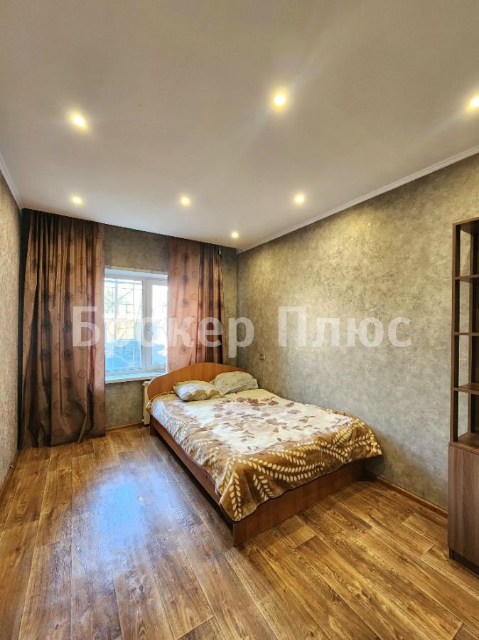 Сдаю 2-к. квартиру, 48.9 м². Кызыл, Ооржака Лопсанчапа, 37/2