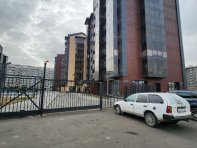 Вид на дом.